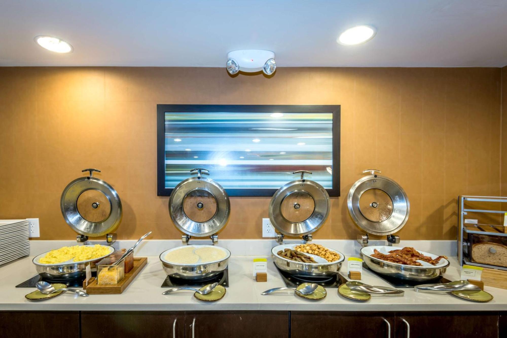 Doubletree By Hilton Montgomery Downtown Экстерьер фото