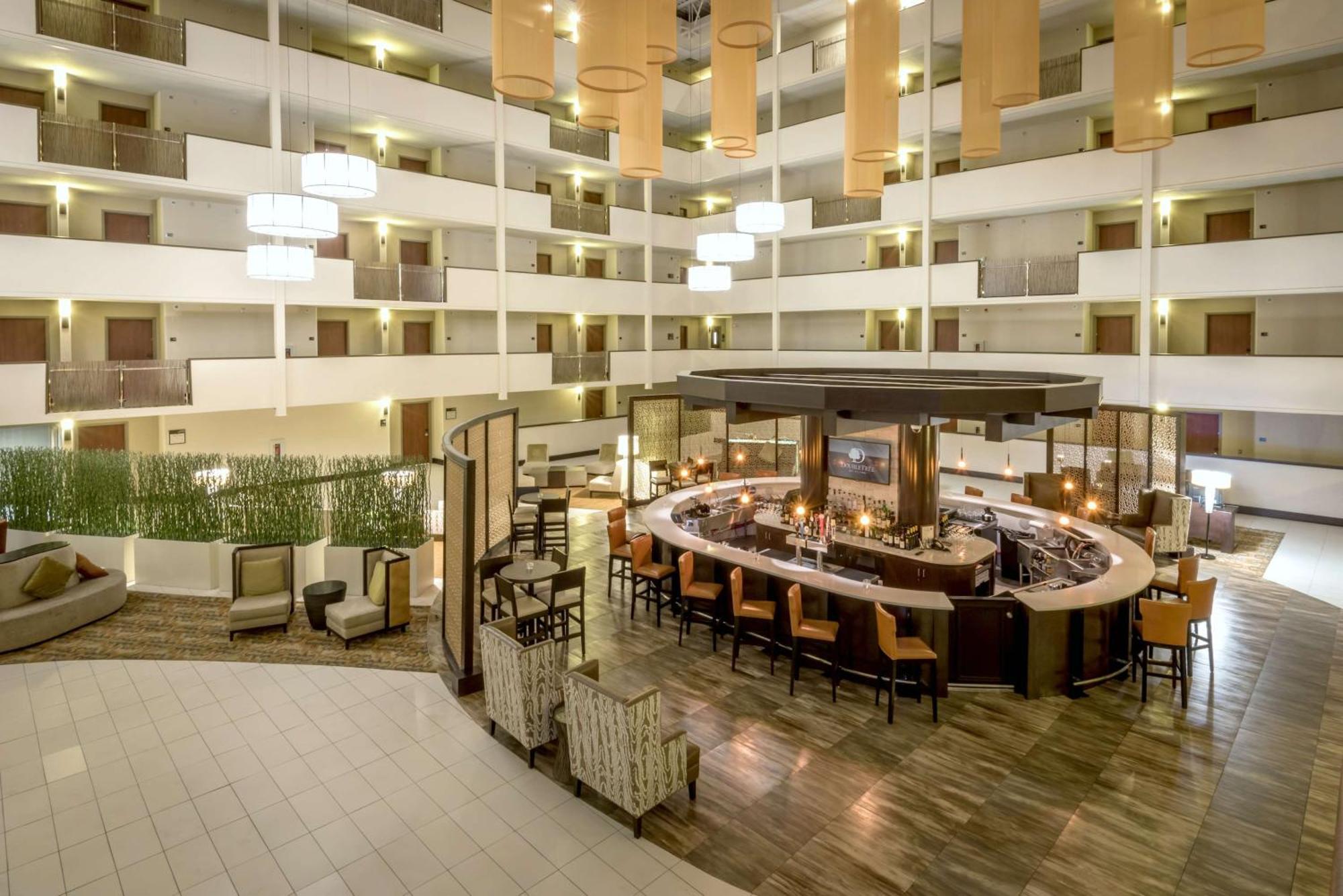 Doubletree By Hilton Montgomery Downtown Экстерьер фото