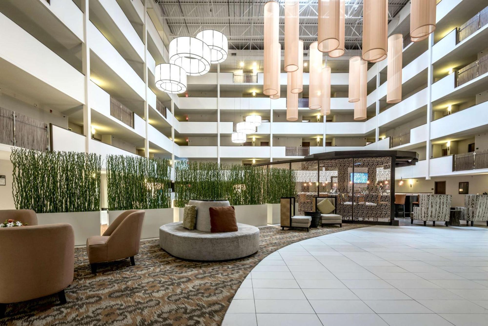 Doubletree By Hilton Montgomery Downtown Экстерьер фото